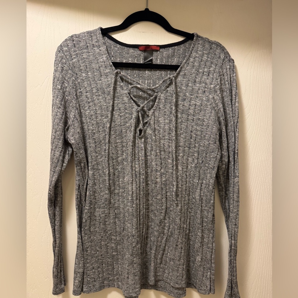 BKE Gray Lace-Up Knit Blouse - Picture 5 of 5